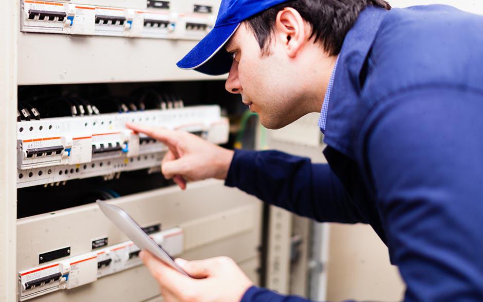 cherche électricien Saint-Maurice